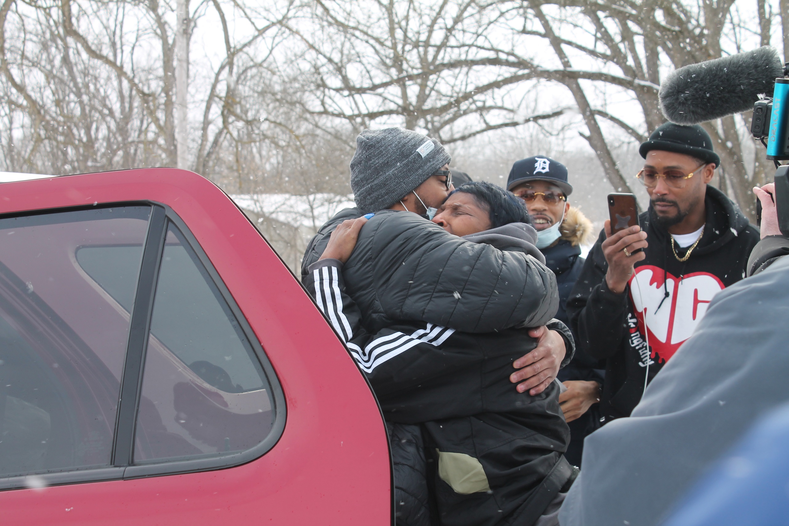 WMU-COOLEY LAW SCHOOL INNOCENCE PROJECT EARNS RELEASE OF KENNETH NIXON AFTER MORE THAN 15 YEARS IN PRISON